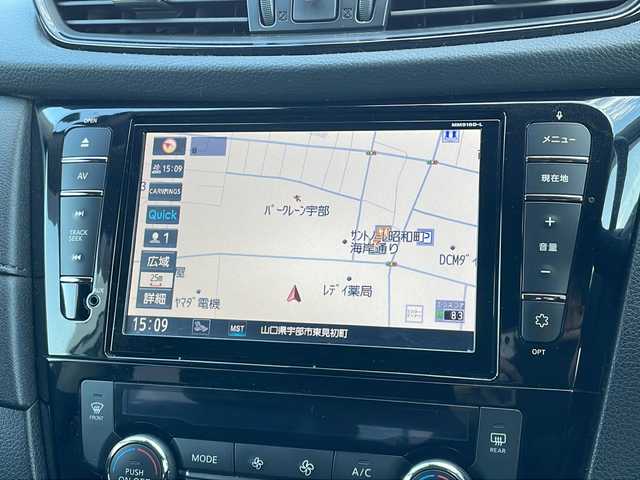 日産 エクストレイル 20X 山口県 2017(平29)年 6.5万km ブリリアントホワイトパール ワンオーナー/フリップダウンモニター/純正9インチナビ/・Bluetooth/・フルセグテレビ/・DVD再生/ETC/エマージェンシーブレーキ/クリアランスソナー/バックカメラ/純正LEDヘッドライト/オートライト/純正アルミホイール/純正フロアマット/ドアバイザー/プッシュスタート/スマートキー/スペアキー有/取扱説明書/保証書