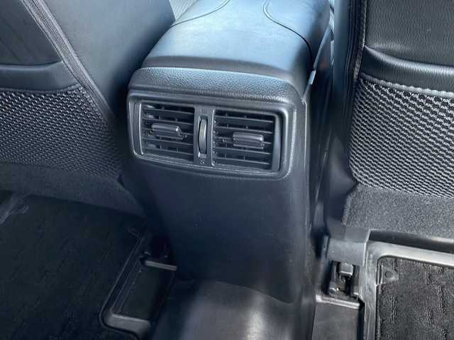 日産 エクストレイル 20X 山口県 2017(平29)年 6.5万km ブリリアントホワイトパール ワンオーナー/フリップダウンモニター/純正9インチナビ/・Bluetooth/・フルセグテレビ/・DVD再生/ETC/エマージェンシーブレーキ/クリアランスソナー/バックカメラ/純正LEDヘッドライト/オートライト/純正アルミホイール/純正フロアマット/ドアバイザー/プッシュスタート/スマートキー/スペアキー有/取扱説明書/保証書