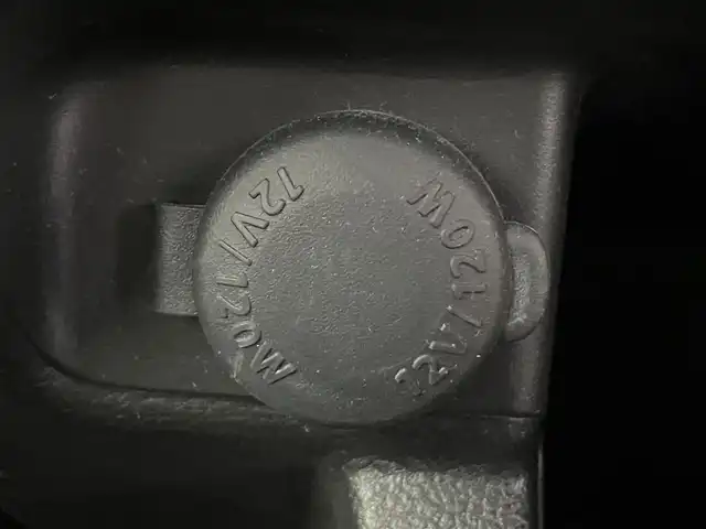 スズキ クロスビー HYBRID MZ 香川県 2017(平29)年 7万km ミネラルグレーM 登録時走行距離69444km/パイオニア製8型メモリナビ【AVIC-RL902】/（フルセグTV/Bluetooth/DVD/iPod/MSV）/バックカメラ/前方ドライブレコーダー【DRY-ST5100】/セーフティサポート/・デュアルセンサーブレーキサポート（衝突軽減）/・車線逸脱警報機能/後方コーナーセンサー/クルーズコントロール/前席シートヒーター/革巻きステアリング/ステアリングスイッチ/パドルシフト/オートライト/LEDヘッドライト/LEDフォグライト/ETC/純正16インチアルミホイール/純正フロアマット/純正ドアバイザー/後席パーソナルテーブル/ISOFIX/ウィンカー付電動格納ミラー