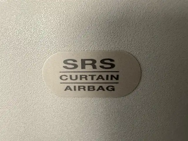 日産 セレナ e－パワー ハイウェイスター V 兵庫県 2025(令7)年 0.1千km プリズムホワイト ・登録済未使用車　/・純正メモリナビ　/（USB/Bluetooth/フルセグTV/HDMI)/・純正ディスプレイオーディオ/・純正フリップダウンモニター　/・インテリジェントルームミラー　/・純正前後ドライブレコーダー/・アラウンドビューモニター/・コーナーセンサー　/・プロパイロット　/・エマージェンシーブレーキ　/・両側パワースライドドア/・ACC/・LKA/・BSTC/・ビルトインETC2.0/・ワイヤレス充電/・オートハイビーム/・LEDヘッドライト/・LEDフォグランプ/・純正1６インチAW/・スペアキー×１