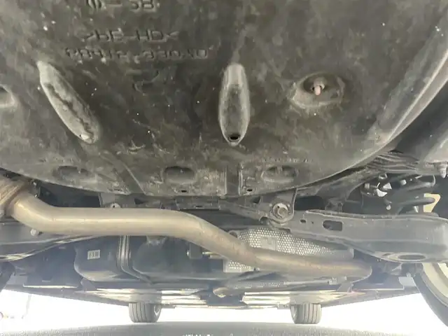 トヨタ カムリ G レザーパッケージ 佐賀県 2017(平29)年 7.4万km エモーショナルレッド TRDフルエアロ/トヨタセーフティセンス/・プリクラッシュセーフティ/・レーンディパーチャーアラート/・レーダークルーズコントロール/・オートマチックハイビーム/インテリジェントクリアランスソナー/ブラインドスポットモニター/リアクロストラフィックアラート/純正SDナビ/・バックカメラ/・フルセグTV/BT/CD/DVD/・TVキャンセラー/純正ドラレコ/純正18インチAW/レザーシート/前席パワーシート/前席シートヒーター/LEDヘッドライト/フォグランプ/プッシュスタート/電動パーキングスイッチ/取扱説明書/保証書