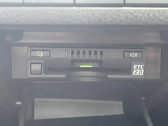 トヨタ カムリ G レザーパッケージ 佐賀県 2017(平29)年 7.4万km エモーショナルレッド TRDフルエアロ/トヨタセーフティセンス/・プリクラッシュセーフティ/・レーンディパーチャーアラート/・レーダークルーズコントロール/・オートマチックハイビーム/インテリジェントクリアランスソナー/ブラインドスポットモニター/リアクロストラフィックアラート/純正SDナビ/・バックカメラ/・フルセグTV/BT/CD/DVD/・TVキャンセラー/純正ドラレコ/純正18インチAW/レザーシート/前席パワーシート/前席シートヒーター/LEDヘッドライト/フォグランプ/プッシュスタート/電動パーキングスイッチ/取扱説明書/保証書