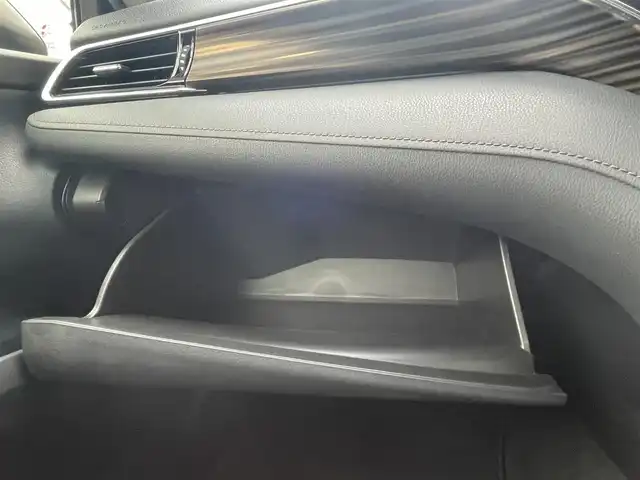 トヨタ カムリ G レザーパッケージ 佐賀県 2017(平29)年 7.4万km エモーショナルレッド TRDフルエアロ/トヨタセーフティセンス/・プリクラッシュセーフティ/・レーンディパーチャーアラート/・レーダークルーズコントロール/・オートマチックハイビーム/インテリジェントクリアランスソナー/ブラインドスポットモニター/リアクロストラフィックアラート/純正SDナビ/・バックカメラ/・フルセグTV/BT/CD/DVD/・TVキャンセラー/純正ドラレコ/純正18インチAW/レザーシート/前席パワーシート/前席シートヒーター/LEDヘッドライト/フォグランプ/プッシュスタート/電動パーキングスイッチ/取扱説明書/保証書