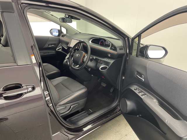 トヨタ シエンタ G クエロ 宮崎県 2017(平29)年 5万km クールボルドーガラスフレーク 禁煙車/社外8型SDナビゲーション/フルセグ　Bluetooth　CD DVD/両側電動スライドドア/ETC/ドライブレコーダー/セーフティセンス/プリクラッシュセーフティシステム/レーンディパーチャーアラート/オートハイビーム/先行車発進告知機能/前後ソナー/アイドリングストップ/革巻きステアリング/ステアリングスイッチ/ハーフレザーシート/プッシュスタート/スマートキー/LEDヘッドランプ/オートライト/フロントフォグランプ/電格ミラー