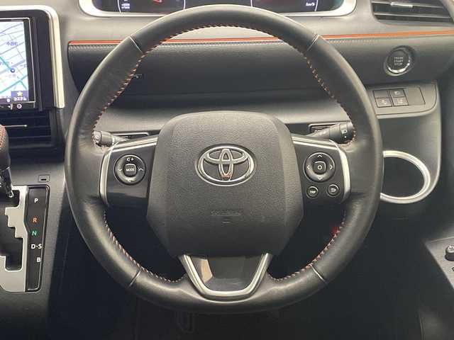 トヨタ シエンタ G クエロ 宮崎県 2017(平29)年 5万km クールボルドーガラスフレーク 禁煙車/社外8型SDナビゲーション/フルセグ　Bluetooth　CD DVD/両側電動スライドドア/ETC/ドライブレコーダー/セーフティセンス/プリクラッシュセーフティシステム/レーンディパーチャーアラート/オートハイビーム/先行車発進告知機能/前後ソナー/アイドリングストップ/革巻きステアリング/ステアリングスイッチ/ハーフレザーシート/プッシュスタート/スマートキー/LEDヘッドランプ/オートライト/フロントフォグランプ/電格ミラー