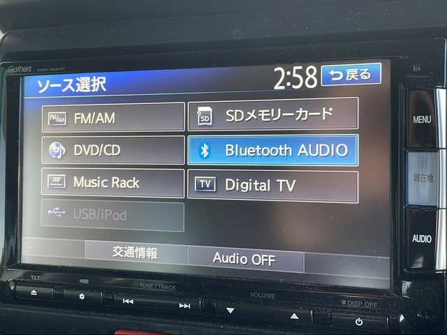 ホンダ Ｎ ＢＯＸ SSパッケージ 岐阜県 2015(平27)年 10万km プレミアムホワイトパール 禁煙車/純正ナビ/フルセグTV/Bluetooth/４WD/両側パワースライドドア/シートヒーター/カーテンエアバッグ/アイドリングストップ/社外ETC/純正アルミホイール/純正フロアマット/プッシュスタート/スマートキー