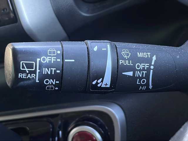 ホンダ Ｎ ＢＯＸ SSパッケージ 岐阜県 2015(平27)年 10万km プレミアムホワイトパール 禁煙車/純正ナビ/フルセグTV/Bluetooth/４WD/両側パワースライドドア/シートヒーター/カーテンエアバッグ/アイドリングストップ/社外ETC/純正アルミホイール/純正フロアマット/プッシュスタート/スマートキー