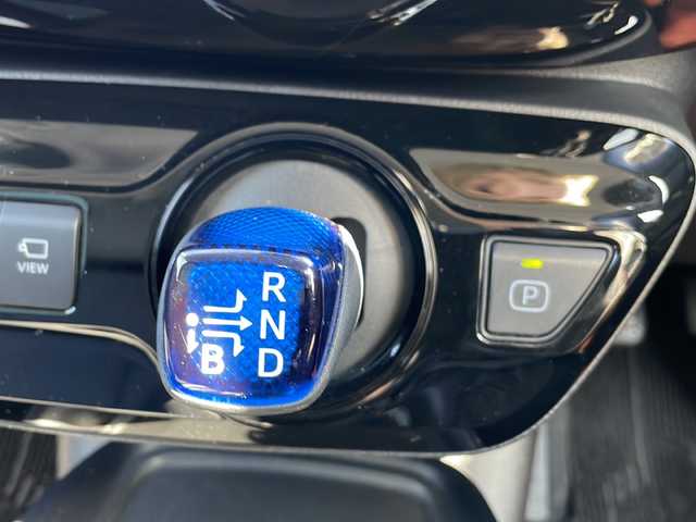 トヨタ プリウス Sツーリングセレクション 三重県 2021(令3)年 5.1万km アティチュードブラックマイカ ９型ナビ　/全方位カメラ　/レザーシート　/シートヒータークーラー　/ＬＥＤライト　/純正フロアマット　/デジタルインナーミラー　/衝突軽減　/前後ドラレコ　/ＥＴＣ　/１００Ｖ充電　/禁煙車　/オートハイビーム/クルコン