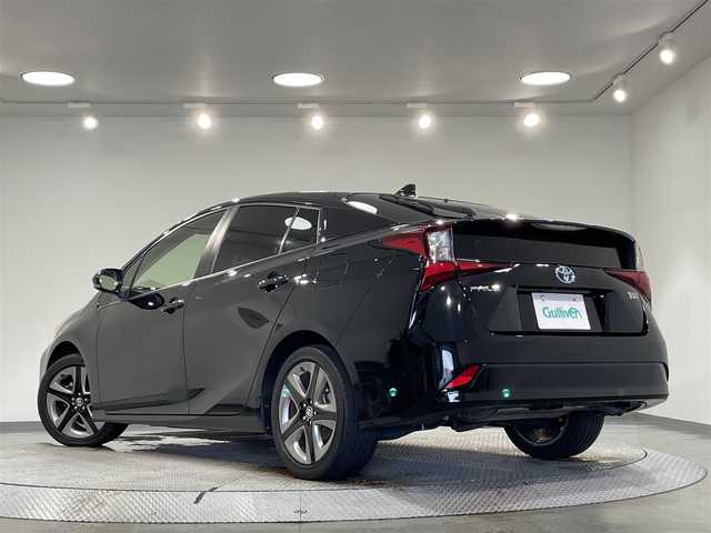 トヨタ プリウス Sツーリングセレクション 愛知県 2021(令3)年 5.1万km アティチュードブラックマイカ ９インチカロッツェリアナビ　/（CD・DVD再生/FM/AM/フルセグTV/USB/HDMI/AUX)/アラウンドビューモニター　/トヨタセーフティセンス　/　　-レーダークルーズコントロール　/　　-プリクラッシュセーフティ/　　-レーントレーニングアシスト/　　-オートマチックハイビーム/　　-ロードサインアシスト/先行車発進告知機能/クリアランスソナー/ＡＣ１００Ｖ　/シートヒーター　/ビルトインＥＴＣ　/デジタルインナーミラー　/ドライブレコーダー/プッシュスタート/　　-スマートキー