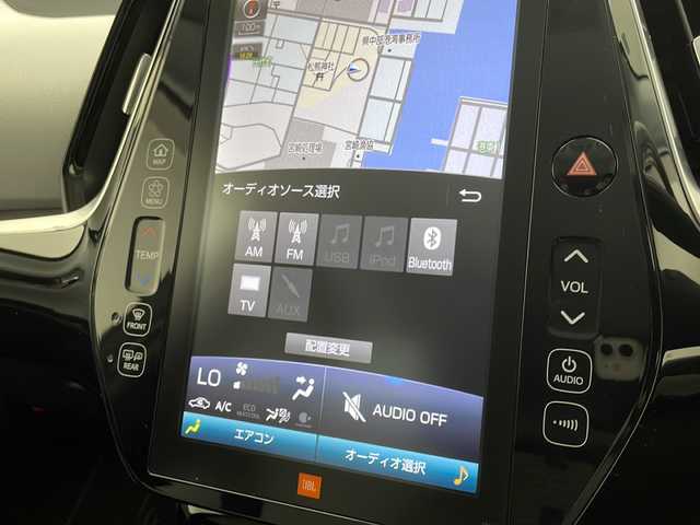 トヨタ プリウス A プレミアム 宮崎県 2019(令1)年 5.4万km ホワイトパールクリスタルシャイン Toyota Safety Sense/〇プリクラシュセーフティ/〇レーンディパーチャーアラート/〇ブラインドスポットモニター/〇リアクロストラフィックアラート/〇パーキングサポートブレーキ/〇レーダークルーズコントロール/〇クリアランスソナー/〇オートマチックハイビーム/〇ヘッドアップディスプレイ/純正11.6型メーカーナビ/JBLサウンドシステム/フルセグTV/バックカメラ/レザーシート/パワーシート/シートヒーター/シートベンチレーション/インテリジェントパーキングアシスト/AC100V電源/LEDヘッドライト/ビルトインETC2.0/前後ドライブレコーダー/保証書