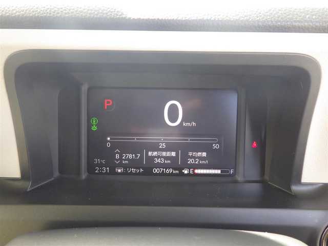 ホンダ Ｎ ＢＯＸ 千葉県 2024(令6)年 0.8万km プラチナホワイトパール ホンダセンシング/・衝突軽減ブレーキ（CMBS）/・車線維持支援システム（LKAS）/・アダプティブクルーズコントロール（ACC）/・後方誤発進抑制機能/・誤発進抑制機能/左パワースライドドア/右イージークローザードア/ディスプレイオーディオ/【Apple CarPlay　Android Auto対応】/【Bluetooth接続】/バックカメラ/前席シートヒーター/ETC/LEDヘッドライト/ウインカーミラー/コーナーセンサー/サイド/カーテンエアバッグ/Honda スマートキー