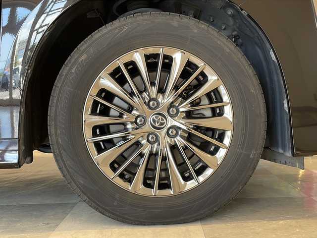 トヨタ ヴェルファイア エグゼクティブ ラウンジ Z 福井県 2018(平30)年 5.3万km バーニングブラッククリスタルシャインガラスフレーク 純正10.5インチSDナビ/フルセグTV/アラウンドビューモニター/フリップダウンモニター/トヨタセーフティセンス/・プリクラッシュセーフティ/・レーントレーシングアシスト/・レーダークルーズコントロール/・レーンディパーチャーアラート/・オートマチックハイビーム/・ロードサインアシスト/・プロアクティブドライビングアシスト/・フロントクロストラフィックアラート/・レーンチェンジアシスト/ブラインドスポットモニター/JBLプレミアムサウンドシステム/前後ドライブレコーダー/ETC2.0/両側パワースライドドア/パワーバックドア/ステアリングヒーター/1・2列目シートヒーター/1・2列目シートクーラー/1・2列目パワーシート/デジタルインナーミラー/100V電源/MTモード付AT/レザーシート/オートライト/3眼LEDヘッドライト/純正17インチアルミホイール/純正フロアマット/ステアリングスイッチ/プッシュスタート/スマートキー