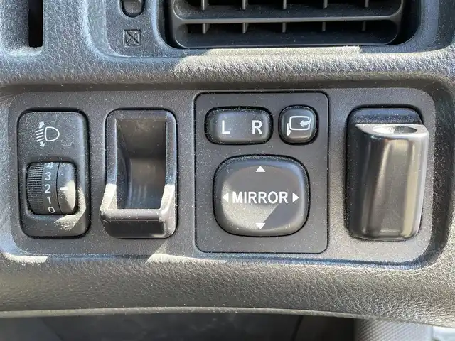 トヨタ プロボックス ワゴン F エクストラパッケージ LTD 道央・札幌 2010(平22)年 11.3万km シルバーマイカM ・4WD/・社外ナビ/SD&CD&DVD&BT&フルセグTV&HDMI/・ABS/・パワーステアリング/・パワーウィンドウ/・電動格納ミラー/・ドアバイザー/・リモコンキー/・スペアキー/・純正フロアマット/・積込社外AW付冬タイヤ(175/65/R14)