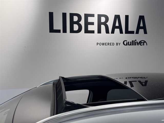 メルセデス・ベンツ ＧＬＡ２００ｄ 4マチック AMGライン 道央・札幌 2021(令3)年 2.3万km デジタルホワイト AMGライン/・AMGスタイリングパッケージ/（フロントスポイラー、サイド＆リアスカート）/・Mercedes-Benzロゴ付きブレーキキャリパー（フロント）/・ステンレスアクセル＆ブレーキペダル（ラバースタッド付）/・本革巻マルチファンクションスポーツステアリング（パドルシフト付）/・レザーDINAMICAシート（レッドステッチ入）/・カーボン調インテリアトリム/・スポーツコンフォートサスペンション/・１９インチAMG５スポークアルミホイール/・マルチビームLEDヘッドライト/・アダプティブハイビームアシスト・プラス/・アンビエントライト（６４色）/・ダイレクトステアリング/パノラミックスライディングルーフ/レーダーセーフティpkg/・アクティブディスタンスアシスト・ディストロニック/・アクティブブレーキアシスト/・緊急回避補助システム/・渋滞時緊急ブレーキ機能/・アクティブブラインドスポットアシスト/・アクティブレーンキーピングアシスト/メモリー付フルパワーシート（D/N）/シートヒーター（前席）/３６０度カメラ/キーレスゴー/オートライト/レインセンサー/・保証書、取扱説明書（有）/・スペアキー×１