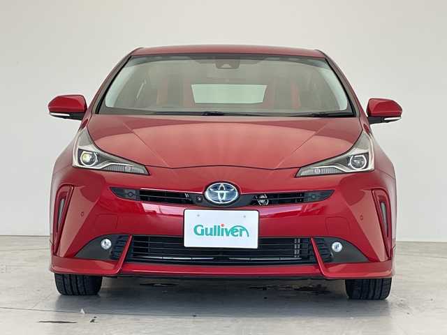 トヨタ プリウス S ツーリングセレクション 愛知県 2021(令3)年 1.7万km エモーショナルレッドⅡ プリクラッシュセーフティー/純正9型ナビ ＳＤカードなし/全方位カメラ/レーダークルーズコントロール/シートヒーター/フルセグ/CD DVD/Bluetooth/バックカメラ/コーナーセンサー/アルミホイール/ステアリングヒーター/オートマチックハイビーム/ETC/ステアリングスイッチ/スマートキー/プッシュスタート