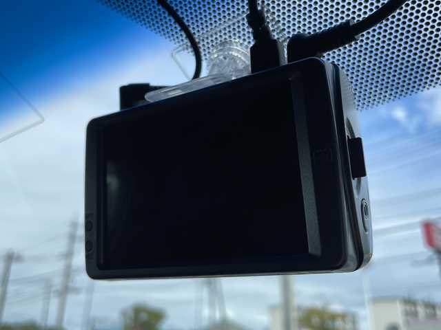 トヨタ ハリアー エレガンス GRスポーツ 山口県 2020(令2)年 3.8万km ホワイトパールクリスタルシャイン ワンオーナー/純正9インチナビ/・フルセグテレビ/・Bluetooth/・AM/FM/CD/DVD/バックカメラ/ETC/ドライブレコーダー/トヨタセーフティセンス/・プリクラッシュセーフティ/・レーンディパーチャーアラート/・オートマチックハイビーム/・レーダークルーズコントロール/D席パワーシート/純正LEDヘッドライト/スマートキー/スペアキー/純正フロアマット/サイドバイザー/アイドリングストップ/純正19インチAW