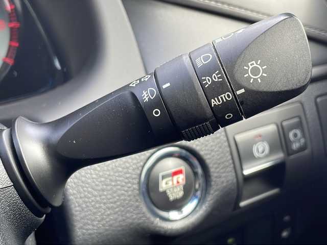 トヨタ ハリアー エレガンス GRスポーツ 山口県 2020(令2)年 3.8万km ホワイトパールクリスタルシャイン ワンオーナー/純正9インチナビ/・フルセグテレビ/・Bluetooth/・AM/FM/CD/DVD/バックカメラ/ETC/ドライブレコーダー/トヨタセーフティセンス/・プリクラッシュセーフティ/・レーンディパーチャーアラート/・オートマチックハイビーム/・レーダークルーズコントロール/D席パワーシート/純正LEDヘッドライト/スマートキー/スペアキー/純正フロアマット/サイドバイザー/アイドリングストップ/純正19インチAW