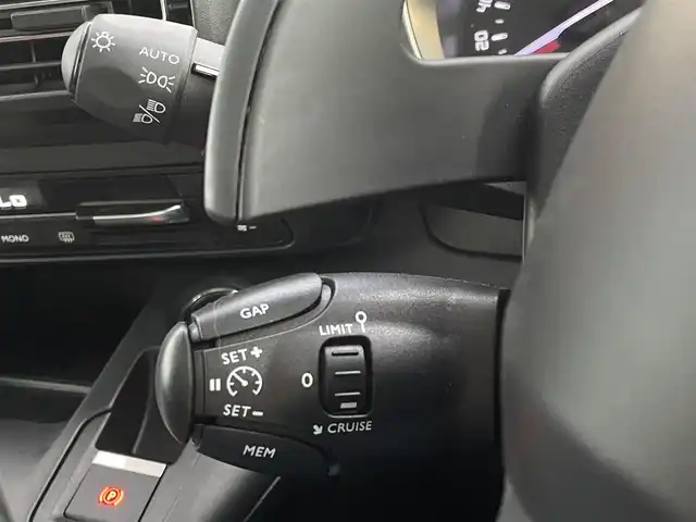 シトロエン シトロエン ベルランゴ シャイン XTRパック 東京都 2020(令2)年 1万km サーブル AppleCarPlay/AndroidAuto/ブラインドスポットモニター/レーンキープアシスト/アダプティブクルーズコントロール/インテリジェントハイビーム/アンビエンスライト/パドルシフト/パノラマガラスルーフ/ブラックドアミラー/ブラックリアスポイラー/ブラックルーフレール/サイドカメラ/バックカメラ/ISOFIX/スマートキー/プッシュスタート/ETC/オーバーヘッドコンソール/シートバックテーブル