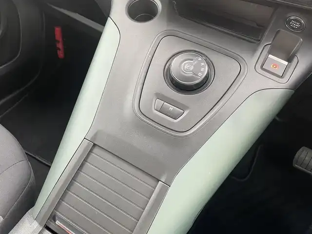 シトロエン シトロエン ベルランゴ シャイン XTRパック 東京都 2020(令2)年 1万km サーブル AppleCarPlay/AndroidAuto/ブラインドスポットモニター/レーンキープアシスト/アダプティブクルーズコントロール/インテリジェントハイビーム/アンビエンスライト/パドルシフト/パノラマガラスルーフ/ブラックドアミラー/ブラックリアスポイラー/ブラックルーフレール/サイドカメラ/バックカメラ/ISOFIX/スマートキー/プッシュスタート/ETC/オーバーヘッドコンソール/シートバックテーブル