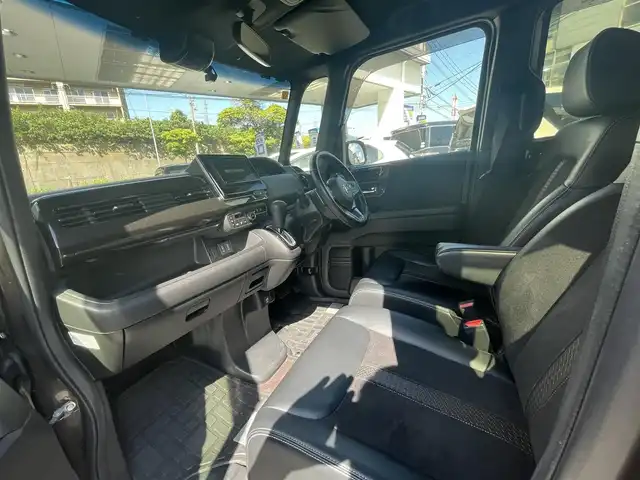 ホンダ Ｎ ＢＯＸ カスタム G EX ターボ ホンダセンシング 福岡県 2018(平30)年 8.5万km プレミアムグラマラスブロンズP (株)IDOMが運営する【じしゃロン八幡西店】の自社ローン専用車両になります。こちらは現金またはオートローンご利用時の価格です。自社ローンご希望の方は別途その旨お申付け下さい/社外ナビ AVN-D7/TV/CD/DVD/BT/バックカメラ/ホンダセンシング/両側パワースライドドア/ETC/ドライブレコーダー