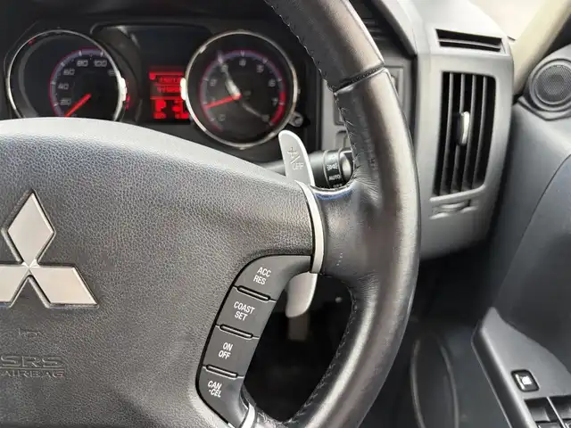 三菱 デリカＤ：５ G－Navi package 三重県 2008(平20)年 11.6万km ディープブラックマイカ ♪４WD/純正ナビ　/　・DVD再生・CD録音・TV/♪バック/左サイドカメラ/♪クルーズコントロール/♪パドルシフト/♪左側パワースライドドア/♪2WD/4WD切り替えスイッチ/♪キーレス/♪HIDヘッドライト/♪オートライト/♪革調シートカバー/♪革巻きステアリング/♪ステアリングスイッチ/♪電動格納ミラー/♪ウィンカーミラー/♪フロアマット/♪リアガラスフィルム施工/♪ドアバイザー/♪スペアタイヤ/♪横滑り防止機能(ASC)