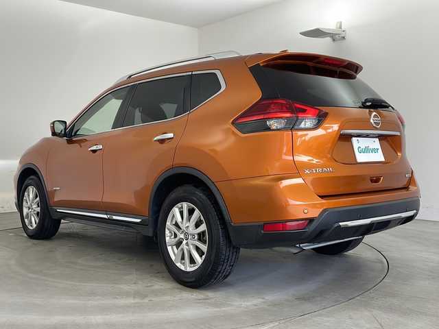 日産 エクストレイル ハイブリッド 20X エマージェンシーブレーキ 兵庫県 2017(平29)年 11.7万km プレミアムコロナオレンジ ・サンルーフ/・プロパイロット/・エマージェンシーブレーキ/・後側方車両検知警報/・ふらつき警報/・進入禁止警報/・フロント、リアソナー/・移動物検知機能/・BSM/・メーカーオプションナビ/・フルセグ＆BT＆USB＆DVD/・アラウンドビューモニター/・デジタルインナーミラー/・ステアリングリモコン/・電子パーキング/・オートホールド/・ミラーヒーター/・パワーバックドア/・スマートキー/・プッシュスタート/・フロアマット/・LEDライト/・純正17インチアルミホイール/・ルーフレール