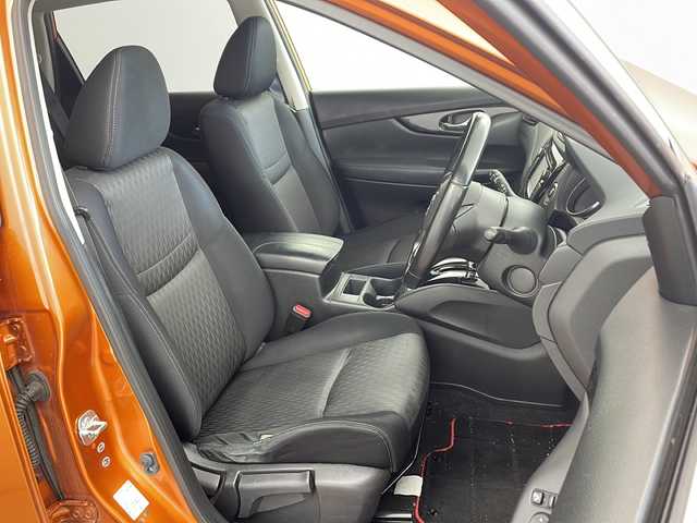 日産 エクストレイル ハイブリッド 20X エマージェンシーブレーキ 兵庫県 2017(平29)年 11.7万km プレミアムコロナオレンジ ・サンルーフ/・プロパイロット/・エマージェンシーブレーキ/・後側方車両検知警報/・ふらつき警報/・進入禁止警報/・フロント、リアソナー/・移動物検知機能/・BSM/・メーカーオプションナビ/・フルセグ＆BT＆USB＆DVD/・アラウンドビューモニター/・デジタルインナーミラー/・ステアリングリモコン/・電子パーキング/・オートホールド/・ミラーヒーター/・パワーバックドア/・スマートキー/・プッシュスタート/・フロアマット/・LEDライト/・純正17インチアルミホイール/・ルーフレール