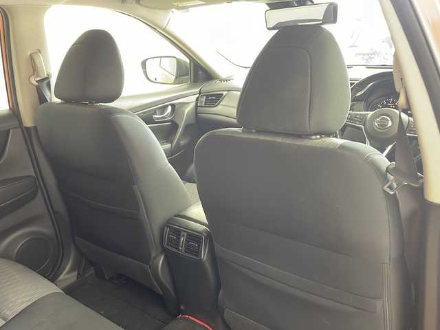 日産 エクストレイル ハイブリッド 20X エマージェンシーブレーキ 兵庫県 2017(平29)年 11.7万km プレミアムコロナオレンジ ・サンルーフ/・プロパイロット/・エマージェンシーブレーキ/・後側方車両検知警報/・ふらつき警報/・進入禁止警報/・フロント、リアソナー/・移動物検知機能/・BSM/・メーカーオプションナビ/・フルセグ＆BT＆USB＆DVD/・アラウンドビューモニター/・デジタルインナーミラー/・ステアリングリモコン/・電子パーキング/・オートホールド/・ミラーヒーター/・パワーバックドア/・スマートキー/・プッシュスタート/・フロアマット/・LEDライト/・純正17インチアルミホイール/・ルーフレール