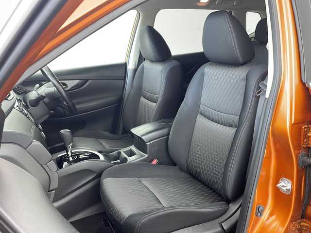 日産 エクストレイル ハイブリッド 20X エマージェンシーブレーキ 兵庫県 2017(平29)年 11.7万km プレミアムコロナオレンジ ・サンルーフ/・プロパイロット/・エマージェンシーブレーキ/・後側方車両検知警報/・ふらつき警報/・進入禁止警報/・フロント、リアソナー/・移動物検知機能/・BSM/・メーカーオプションナビ/・フルセグ＆BT＆USB＆DVD/・アラウンドビューモニター/・デジタルインナーミラー/・ステアリングリモコン/・電子パーキング/・オートホールド/・ミラーヒーター/・パワーバックドア/・スマートキー/・プッシュスタート/・フロアマット/・LEDライト/・純正17インチアルミホイール/・ルーフレール