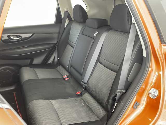 日産 エクストレイル ハイブリッド 20X エマージェンシーブレーキ 兵庫県 2017(平29)年 11.7万km プレミアムコロナオレンジ ・サンルーフ/・プロパイロット/・エマージェンシーブレーキ/・後側方車両検知警報/・ふらつき警報/・進入禁止警報/・フロント、リアソナー/・移動物検知機能/・BSM/・メーカーオプションナビ/・フルセグ＆BT＆USB＆DVD/・アラウンドビューモニター/・デジタルインナーミラー/・ステアリングリモコン/・電子パーキング/・オートホールド/・ミラーヒーター/・パワーバックドア/・スマートキー/・プッシュスタート/・フロアマット/・LEDライト/・純正17インチアルミホイール/・ルーフレール