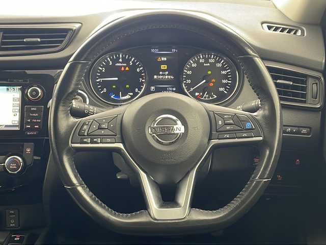 日産 エクストレイル ハイブリッド 20X エマージェンシーブレーキ 兵庫県 2017(平29)年 11.7万km プレミアムコロナオレンジ ・サンルーフ/・プロパイロット/・エマージェンシーブレーキ/・後側方車両検知警報/・ふらつき警報/・進入禁止警報/・フロント、リアソナー/・移動物検知機能/・BSM/・メーカーオプションナビ/・フルセグ＆BT＆USB＆DVD/・アラウンドビューモニター/・デジタルインナーミラー/・ステアリングリモコン/・電子パーキング/・オートホールド/・ミラーヒーター/・パワーバックドア/・スマートキー/・プッシュスタート/・フロアマット/・LEDライト/・純正17インチアルミホイール/・ルーフレール