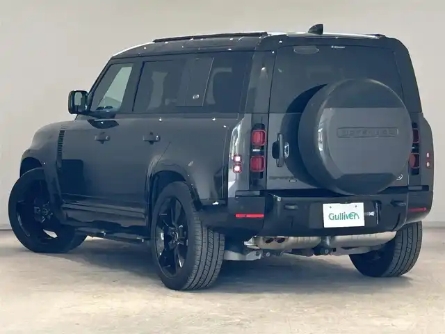 ランドローバー ランドローバー ディフェンダー 110X 宮城県 2022(令4)年 6万km グレー ４WD/サンルーフ/エアサスパック/・電子エアサスペンション/ファミリーパック/・３列シート/・プレミアムエアコンディショナー/・エアクオリティセンサー/コンフォート＆コンビニエンスパック/・急冷クーラーボックス/・ワイヤレスデバイスチャージング/ブラインドスポットアシスト/純正１１インチナビ/・TV/Bluetooth/HDMI/・全方位カメラ/・MERIDIANサウンド/・ALPINE後席モニター２台/・純正ドライブレコーダー/・ETC2.0/デジタルインナーミラー/ヘッドアップディスプレイ/電子パーキング/・オートホールド/アイドリングストップ/ブラックレザーシート/・エアシート（運転席/助手席）/・シートヒーター（運転席/助手席）/・パワーシート（運転席/助手席）/・シートメモリー（運転席/助手席）/プレミアムインテリアアップグレード/プッシュスタート/・スマートキー/LEDヘッドライト/・オートライト/・フォグランプ/背面タイヤ/ルーフレール/純正フロアマット/純正２１インチアルミホイール