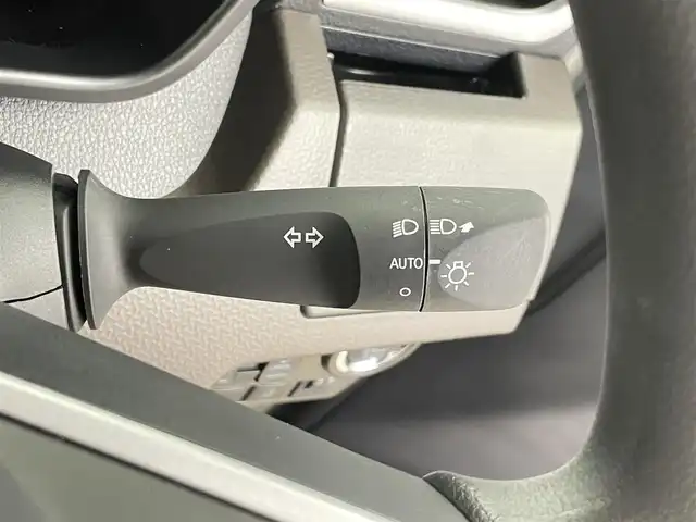 トヨタ ルーミー G 千葉県 2023(令5)年 0.9万km パールホワイトⅢ 禁煙車/スマートアシスト/社外ナビ/・MDV-D709BTW/・CD/DVD/BT/フルセグTV/バックカメラ/両側パワースライドドア/車線逸脱警報/コーナーセンサー/LEDヘッドライト/オートライト/オートハイビーム/リアロールサンシェイド/スマートキー/ETC/アイドリングストップ