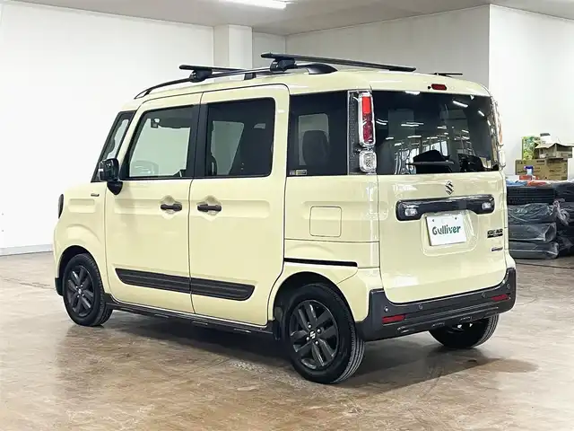 スズキ スペーシア ギア HYBRID XZターボ 道央・札幌 2023(令5)年 1.4万km シフォンアイボリーM ワンオーナー/4WDターボ/衝突軽減ブレーキ/純正14インチAW/ルーフキャリアベース（THULE製）/レーンキープアシスト/横滑り防止/アイドリングストップ/クリアランスソナー/両側パワースライドドア/ヘッドアップディスプレイ/レーダークルーズコントロール/パドルシフト/ディスプレイオーディオ/Bluetooth/CD/DVD/AUX/USB/バックカメラ/ビルトインETC/ドライブレコーダー（前方のみ）/LEDヘッドライト/フォグランプ/スマートキー×2/USBポート×2/シートヒーター（D/N）/サーキュレーター/社外AW付スタッドレスセット積込み/　155/65/14　2022年製6mm/保証書/取扱説明書