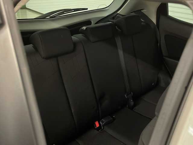 マツダ デミオ 13C－V スマートEDⅡ 熊本県 2013(平25)年 5.1万km クリスタルホワイトパールマイカ 純正ナビ(Bluetooth/CD・DVD/TV/MSV)/純正フロアマット/リモコンキー/AC/ハロゲンヘッドランプ/ダブルエアバッグ/スペアキー/盗難防止装置/取扱説明書/ホイールキャップ