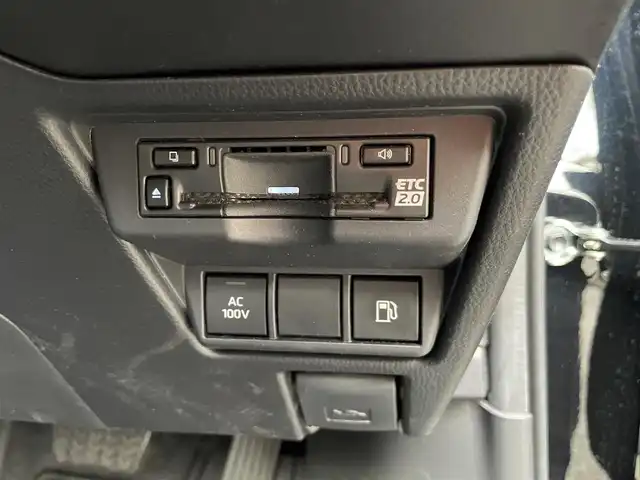 トヨタ プリウス G 神奈川県 2024(令6)年 2.6万km アティチュードブラックマイカ ワンオーナー/純正メモリナビ/地デジTV/パノラマモニター/ビルトインETC2.0/純正USB/Bluetooth/Miracast/前席シートヒーター/トヨタセーフティセンス/レーダークルーズコントロール/PCS/LDA/BSM/PDA/RCTA/PKSB/RSA/コーナーセンサー/純正19インチAW/LEDライト/オートハイビーム/前後ドライブレコーダー/AC100V/プッシュスタート/スマートキー×2/R6/7年ディーラー整備記録/保証書・ユーザーガイド