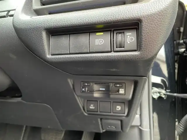 トヨタ プリウス G 神奈川県 2024(令6)年 2.6万km アティチュードブラックマイカ ワンオーナー/純正メモリナビ/地デジTV/パノラマモニター/ビルトインETC2.0/純正USB/Bluetooth/Miracast/前席シートヒーター/トヨタセーフティセンス/レーダークルーズコントロール/PCS/LDA/BSM/PDA/RCTA/PKSB/RSA/コーナーセンサー/純正19インチAW/LEDライト/オートハイビーム/前後ドライブレコーダー/AC100V/プッシュスタート/スマートキー×2/R6/7年ディーラー整備記録/保証書・ユーザーガイド