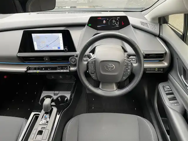 トヨタ プリウス G 神奈川県 2024(令6)年 2.6万km アティチュードブラックマイカ ワンオーナー/純正メモリナビ/地デジTV/パノラマモニター/ビルトインETC2.0/純正USB/Bluetooth/Miracast/前席シートヒーター/トヨタセーフティセンス/レーダークルーズコントロール/PCS/LDA/BSM/PDA/RCTA/PKSB/RSA/コーナーセンサー/純正19インチAW/LEDライト/オートハイビーム/前後ドライブレコーダー/AC100V/プッシュスタート/スマートキー×2/R6/7年ディーラー整備記録/保証書・ユーザーガイド