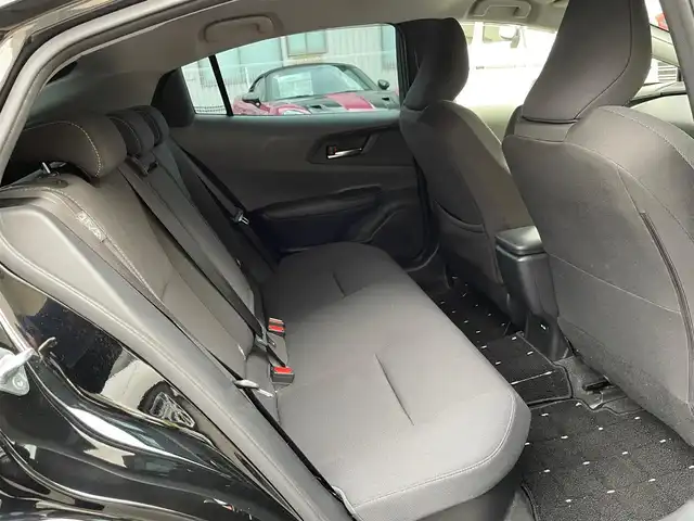 トヨタ プリウス G 神奈川県 2024(令6)年 2.6万km アティチュードブラックマイカ ワンオーナー/純正メモリナビ/地デジTV/パノラマモニター/ビルトインETC2.0/純正USB/Bluetooth/Miracast/前席シートヒーター/トヨタセーフティセンス/レーダークルーズコントロール/PCS/LDA/BSM/PDA/RCTA/PKSB/RSA/コーナーセンサー/純正19インチAW/LEDライト/オートハイビーム/前後ドライブレコーダー/AC100V/プッシュスタート/スマートキー×2/R6/7年ディーラー整備記録/保証書・ユーザーガイド