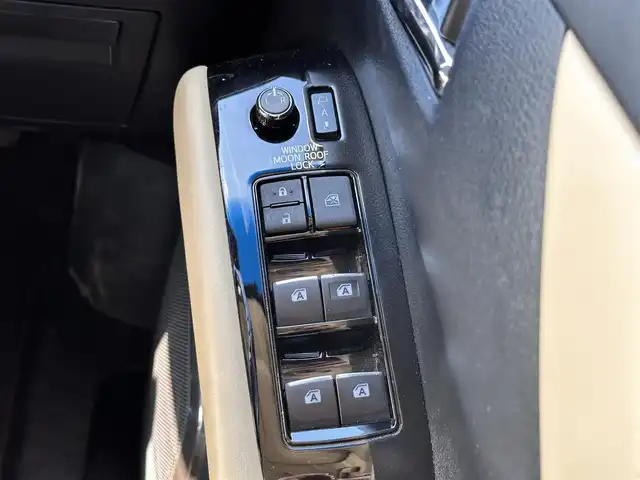 トヨタ アルファードハイブリット G Fパッケージ 宮城県 2018(平30)年 7.2万km ホワイトパールクリスタルシャイン ～メーカーOP～/ツインムーンルーフ/デジタルインナーミラー/インテリジェントクリアランスソナー/3眼LEDヘッドランプセット/・LEDイルミネーション機能付3眼LEDヘッドランプ/・シーケンシャルターンランプ/・アダプティブハイビームシステム/＝＝＝＝＝＝＝＝＝＝＝＝＝＝＝＝＝＝＝＝＝＝＝＝＝/～ディーラーOP～/純正10インチSDナビ/・フルセグ・CD・DVD・SD【録画機能付】・Bluetooth/モデリスタフルエアロ/バックカメラ/ビルドインETC/純正ドアバイザー/純正フロアマット/＝＝＝＝＝＝＝＝＝＝＝＝＝＝＝＝＝＝＝＝＝＝＝＝＝/ワンオーナー/セーフティセンス【予防安全パッケージ】/・プリクラッシュセーフティ/・レーダークルーズコントロール【全車追従機能付】/・オートマチックハイビーム/・レーントレーシングアシスト/・ロードサインアシスト/ベージュ革シート/・エアシート/・パワーシート/・シートヒーター/パワーバックドア/両側電動スライドドア/純正17インチアルミホイール/保証書/取扱説明書/スペアキー/記録簿