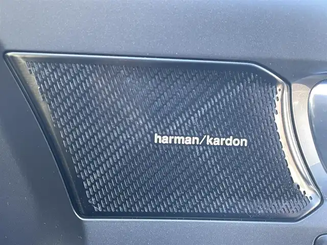 ボルボ ＸＣ４０ T4 AWD インスクリプション 静岡県 2020(令2)年 4.9万km ぺブルグレー 黒革/前席シートヒーター/ステアリングヒーター/メモリー付きパワーシート/harman/kardonプレミアムサウンド/ワイヤレス充電/純正ナビ/(Bluetooth/AppleCarPlay/USB/iPod/フルセグ)/電動リアゲート/BLIS/ACC/LKA/AFS/自動駐車システム/クリスタルシフトノブ/ボディーカラーペブルグレーメタリック（Inscription専用色)/360°カメラ/ETC/ドライブレコーダー/保証書/取扱説明書