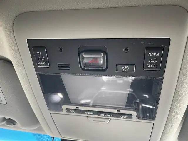 トヨタ ランドクルーザー AX Gセレクション 神奈川県 2019(令1)年 4.2万km パール