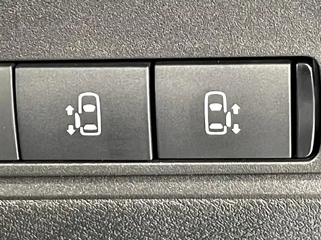 日産 セレナ e－パワー ハイウェイスター V 愛知県 2025(令7)年 0.1千km プリズムホワイト 登録済未使用車/純正１２．３インチディスプレイ/プロパイロット/アラウンドビューモニター/両側パワースライドドア/ハンズフリーオートスライドドア/電動パーキングブレーキ/ブレーキホールド/衝突軽減ブレーキ/ブラインドスポットモニター/車線逸脱警報/クリアランスソナー/先行車発進告知/ワイヤレス充電/デジタルインナーミラー/前後ドライブレコーダー/ビルトインＥＴＣ２．０/USB＆HDMI入力端子/ＬＥＤヘッドライト/オートハイビーム/ISOFIX/純正16インチアルミホイール