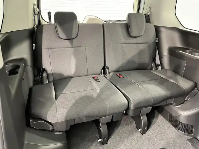 日産 セレナ e－パワー ハイウェイスター V 愛知県 2025(令7)年 0.1千km プリズムホワイト 登録済未使用車/純正１２．３インチディスプレイ/プロパイロット/アラウンドビューモニター/両側パワースライドドア/ハンズフリーオートスライドドア/電動パーキングブレーキ/ブレーキホールド/衝突軽減ブレーキ/ブラインドスポットモニター/車線逸脱警報/クリアランスソナー/先行車発進告知/ワイヤレス充電/デジタルインナーミラー/前後ドライブレコーダー/ビルトインＥＴＣ２．０/USB＆HDMI入力端子/ＬＥＤヘッドライト/オートハイビーム/ISOFIX/純正16インチアルミホイール