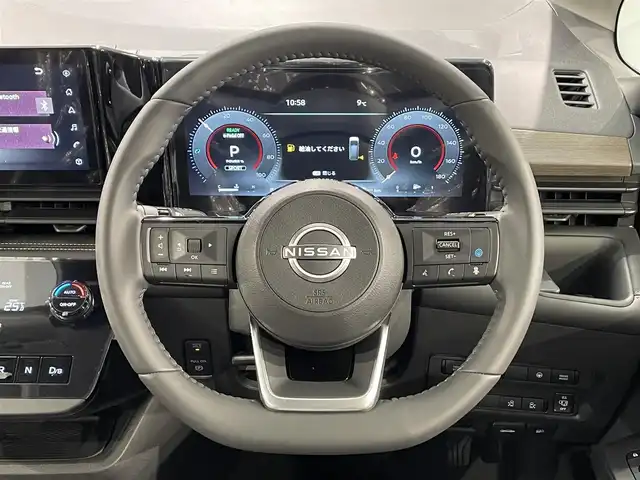 日産 セレナ e－パワー ハイウェイスター V 愛知県 2025(令7)年 0.1千km プリズムホワイト 登録済未使用車/純正１２．３インチディスプレイ/プロパイロット/アラウンドビューモニター/両側パワースライドドア/ハンズフリーオートスライドドア/電動パーキングブレーキ/ブレーキホールド/衝突軽減ブレーキ/ブラインドスポットモニター/車線逸脱警報/クリアランスソナー/先行車発進告知/ワイヤレス充電/デジタルインナーミラー/前後ドライブレコーダー/ビルトインＥＴＣ２．０/USB＆HDMI入力端子/ＬＥＤヘッドライト/オートハイビーム/ISOFIX/純正16インチアルミホイール