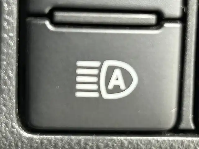 ダイハツ キャスト スタイル GターボプライムコレSAⅢ 道央・札幌 2018(平30)年 5.3万km ダークエメラルドマイカ ・４WD/・純正SDナビ/　CD/DVD/SD/USB/BT/フルセグTV/・ステアリングスイッチ/・全方位カメラ/・ETC/・ドライブレコーダー前方/・ハーフレザーシート/・D+N席シートヒーター/・スマートアシストIII/・衝突被害軽減ブレーキ/・レーンキープアシスト/・ソナー/・アイドリングストップ/・横滑り防止装置/・オートマチックハイビーム/・オートライト/・LEDヘッドライト/・LED室内灯/・純正ドアバイザー/・社外フロアマット/・プッシュスタート/・スマートキー/・スペアキー/・取/保