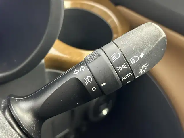 ダイハツ キャスト スタイル GターボプライムコレSAⅢ 道央・札幌 2018(平30)年 5.3万km ダークエメラルドマイカ ・４WD/・純正SDナビ/　CD/DVD/SD/USB/BT/フルセグTV/・ステアリングスイッチ/・全方位カメラ/・ETC/・ドライブレコーダー前方/・ハーフレザーシート/・D+N席シートヒーター/・スマートアシストIII/・衝突被害軽減ブレーキ/・レーンキープアシスト/・ソナー/・アイドリングストップ/・横滑り防止装置/・オートマチックハイビーム/・オートライト/・LEDヘッドライト/・LED室内灯/・純正ドアバイザー/・社外フロアマット/・プッシュスタート/・スマートキー/・スペアキー/・取/保