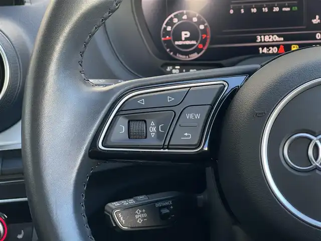 アウディ Ｑ２ ハッシュタグ ブラックスタイリング 山梨県 2019(令1)年 3.2万km グレイシアホワイトメタリック ３７５台限定　/ブラックＳＰＫＧ　/ＯＰ１８ＡＷ　/３０ＴＦＳＩＳＰベース　/バーチャルＣＰ　/ＭＭＩ　/メモリナビ　/カープレイ　/アシスタンスＰ　/ＡＣＣ　/ＢＳＡ　/ＬＫＡ　/フルセグ　/ＢＴ　/Ｂカメラ　/コーナーＳ