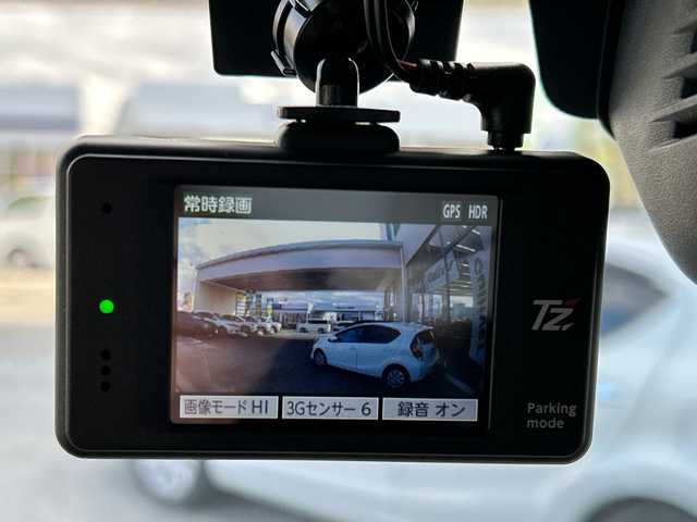 スズキ エブリィ ワゴン JPターボ 大阪府 2021(令3)年 6.2万km ブルーイッシュブラックパール3 ワンオーナー/純正ＳＤナビ　型式：ＣＮ－ＲＺ７６５Ｗ/（ＦＭ／ＡＭ／ＢＴ／ＣＤ／ＤＶＤ／ＳＤ）/フルセグＴＶ/社外ドラレコ(TZ-D102)/ETC/デュアルカメラブレーキサポート/先行車発進お知らせ/前後誤発進抑制機能/車線逸脱警報/後方クリアランスソナー/後退時ブレーキサポート/両側スライドドアイージークローザー/純正フロアマット/オートライト/オートハイビーム/電動格納ミラー/両側スライドドアイージークローザー/純正フロアマット/プッシュエンジンスタート/キセノンヘットライト/電動格納ミラー