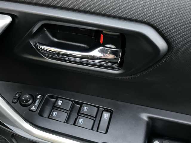 ダイハツ ロッキー プレミアム G 山口県 2024(令6)年 0.9万km シャイニングホワイトパール 社外メモリーナビ/＆フルセグTV＆バックカメラ/フロアマット/純正LEDヘッドライト/純正フォグランプ(前後)/純正17インチアルミ/スマートキー/エンジンプッシュスタート/クルーズコントロール